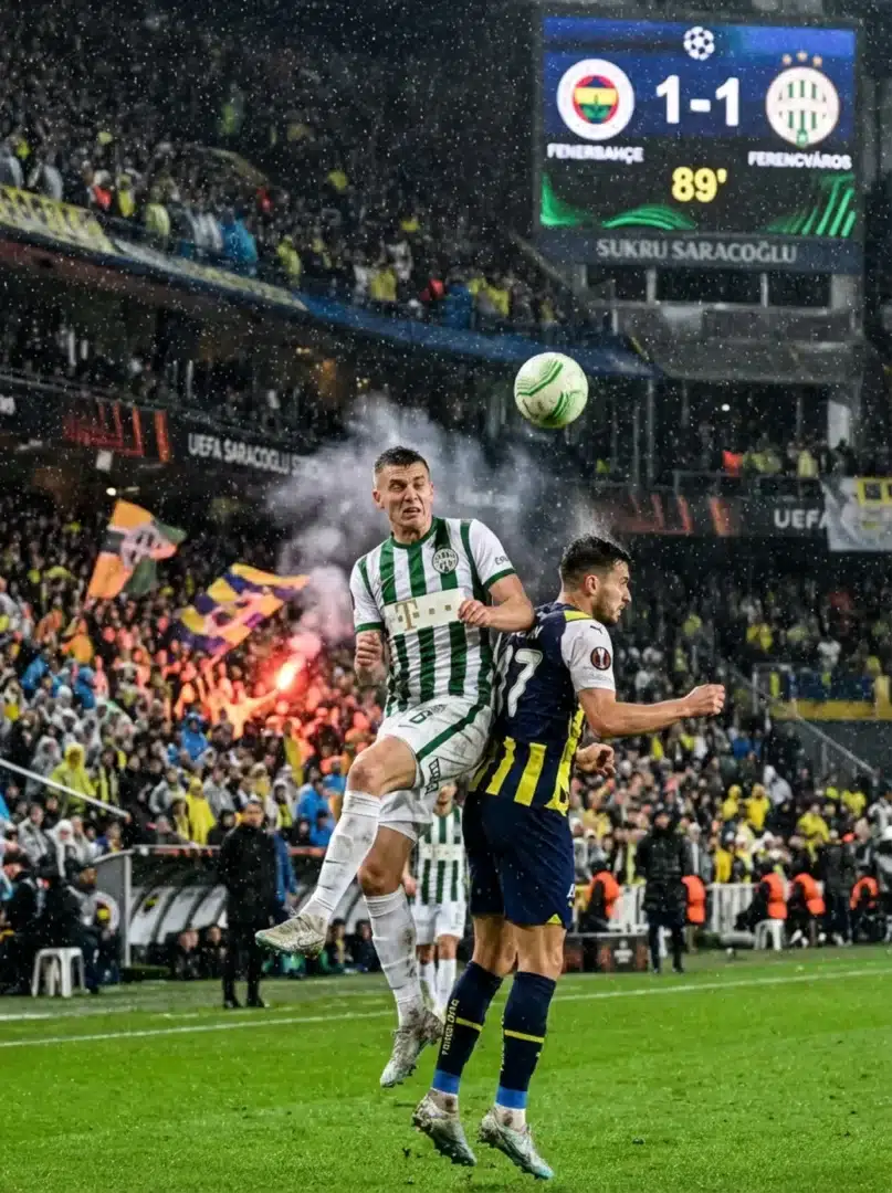 Varga Barnabás fejel a Fenerbahce elleni Európa-liga mérkőzésen Isztambulban